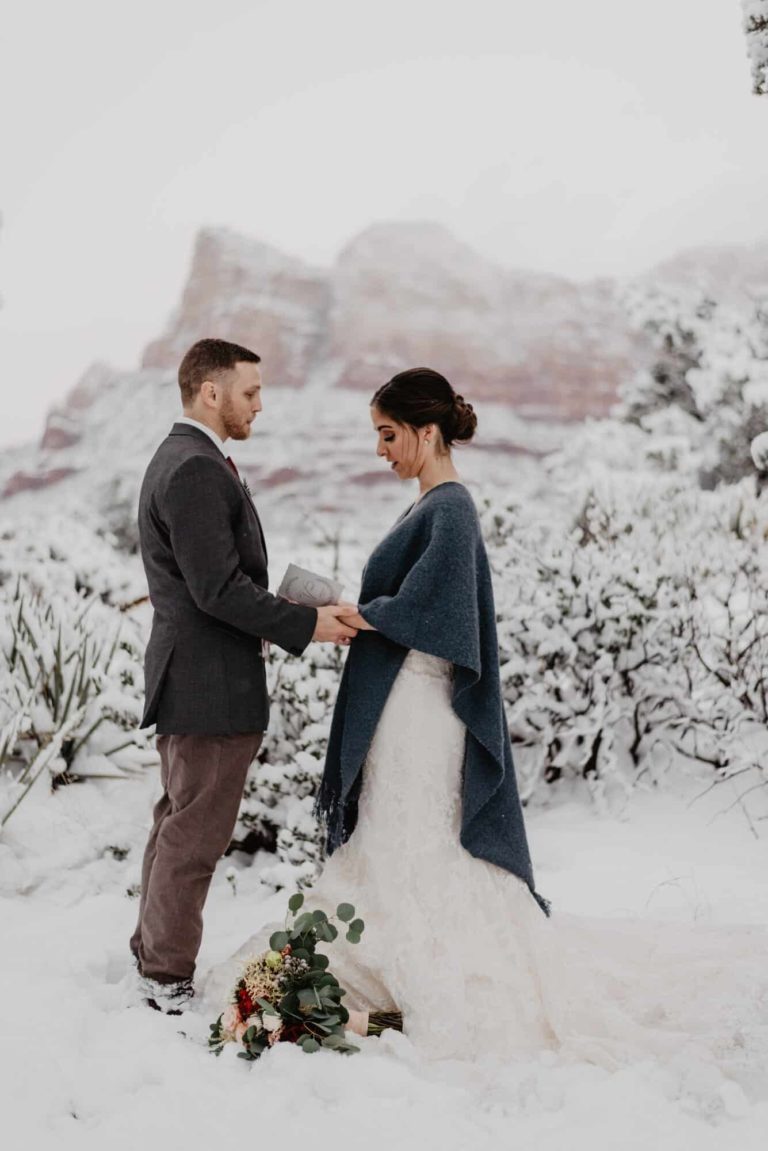 Your Guide to Eloping in the Winter