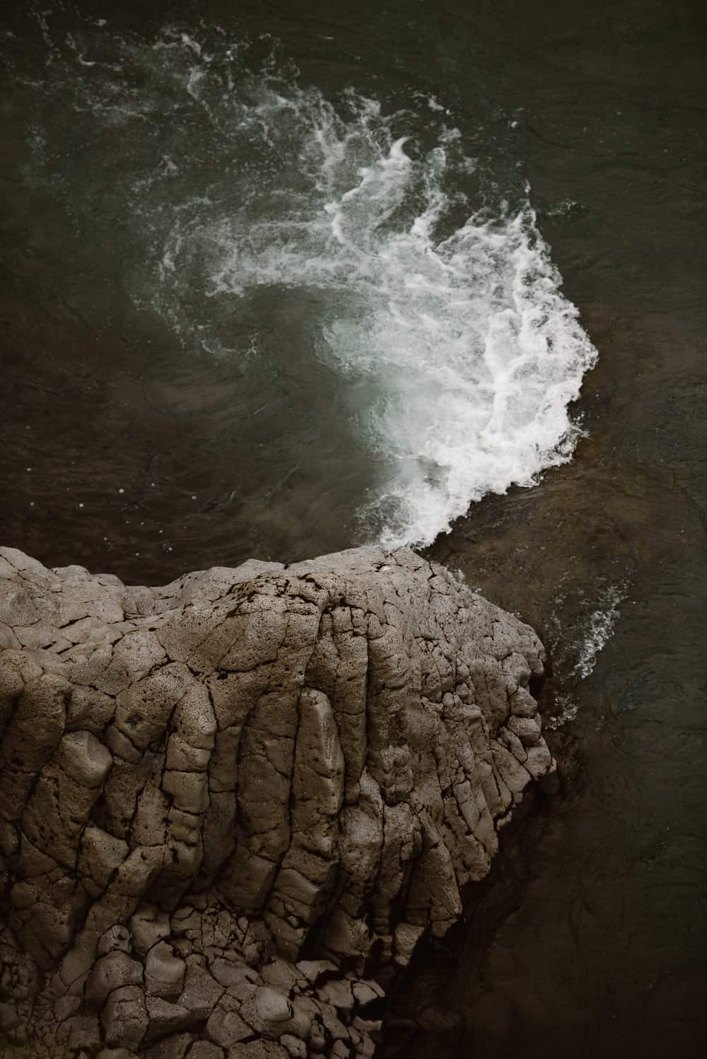 waterfall-of-gods-iceland