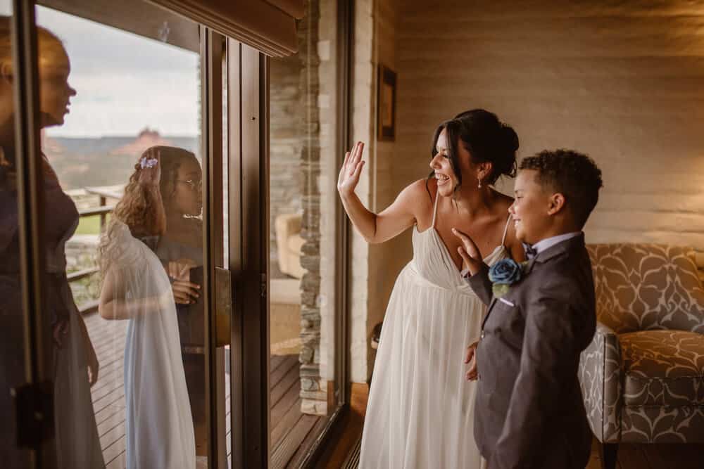 elopement-with-family